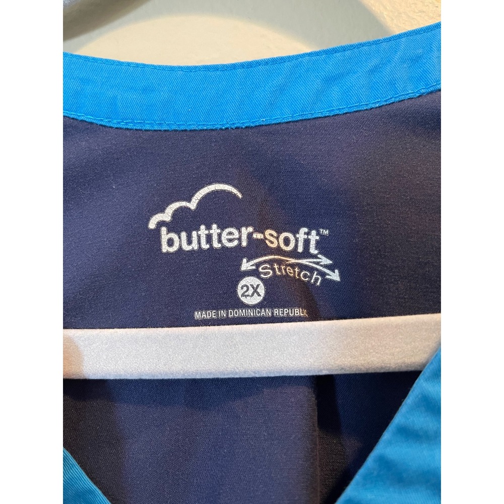 Butter-Soft Stretch Scrub Top Womens 2X Navy Blue Grey Colorblock V-Neck Pockets - Picture 4 of 11
